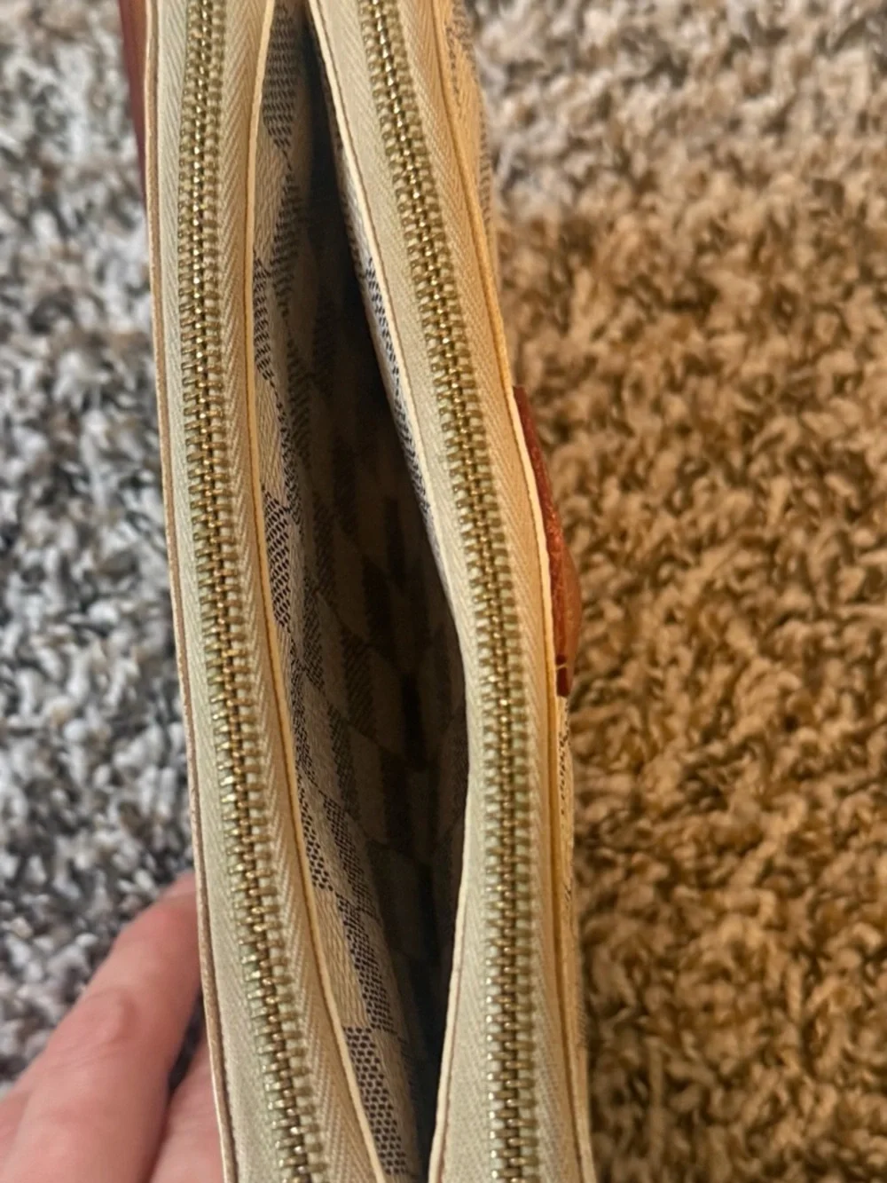 Louis Vuitton White Damier Azur Crossbody with Brown Leather Strap - Picture 7 of 16